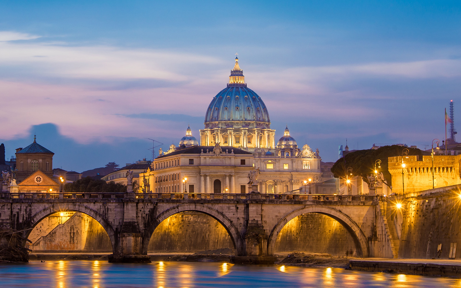 Your Guide To Visiting St. Peter's Basilica At Night